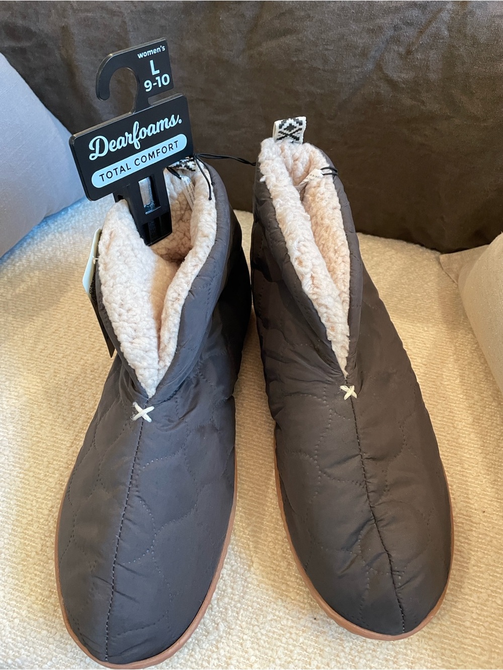 Dearfoams Quilted Brown Women's Cozy Slip-On Slippers with Cream Sherpa Lining